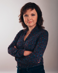 Ирина Пичугина — к.м.н., врач-терапевт, гастроэнтеролог, психиатр, психотерапевт, специалист в области психосоматики.